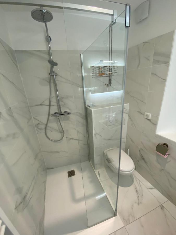Apartmán Le Standing - Au Coeur D'Agen - Self Checkin - Wifi - Netflix - Smart Tv - Luqs Fr Exteriér fotografie