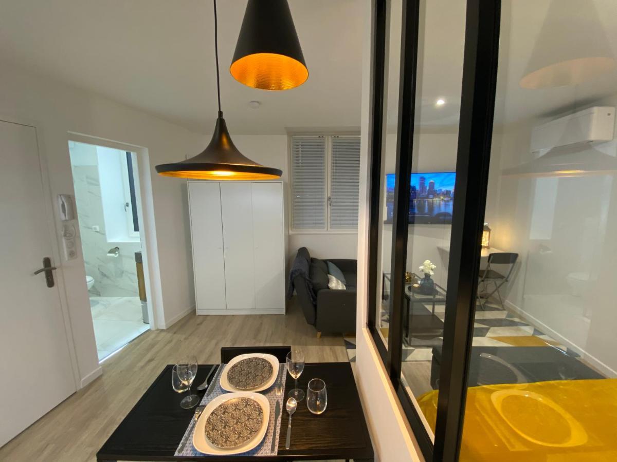 Apartmán Le Standing - Au Coeur D'Agen - Self Checkin - Wifi - Netflix - Smart Tv - Luqs Fr Exteriér fotografie